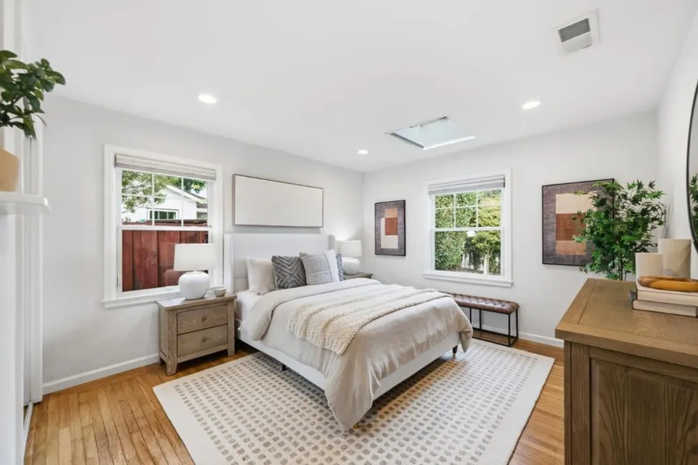 1005 Hall Street San Carlos, CA 94070