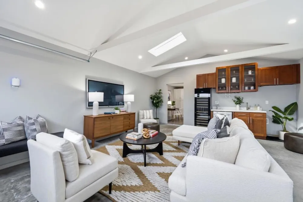 1005 Hall Street San Carlos, CA 94070