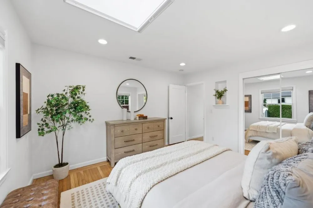 1005 Hall Street San Carlos, CA 94070