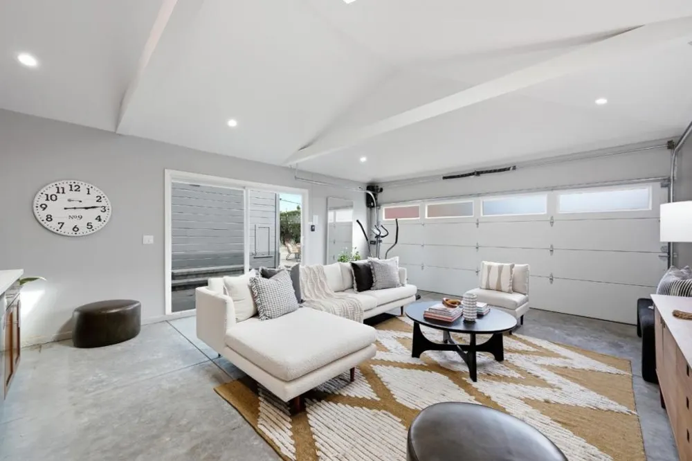 1005 Hall Street San Carlos, CA 94070