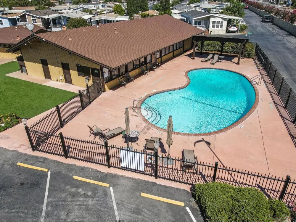 8282 Murray Avenue #116 Gilroy, CA 95020