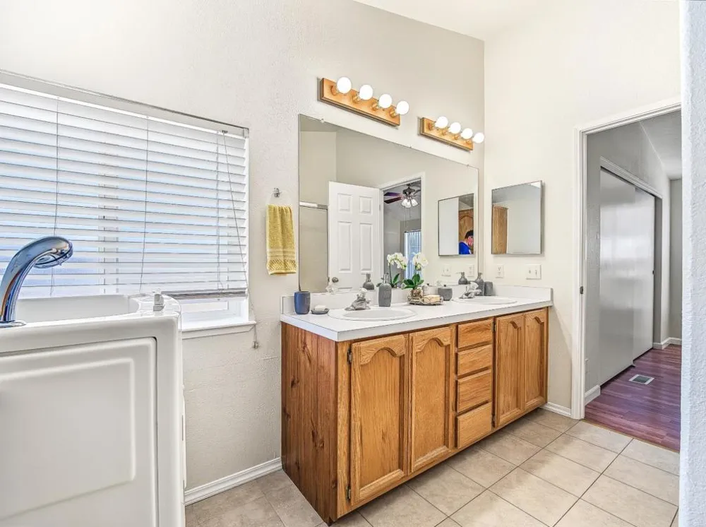 8282 Murray Avenue #116 Gilroy, CA 95020