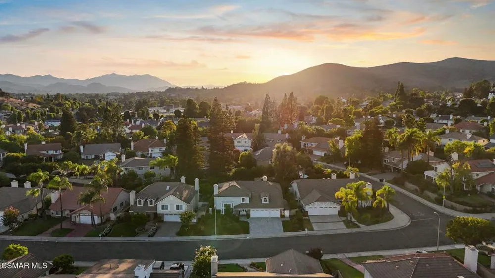 5765 Ridgebrook Drive Agoura Hills, CA 91301