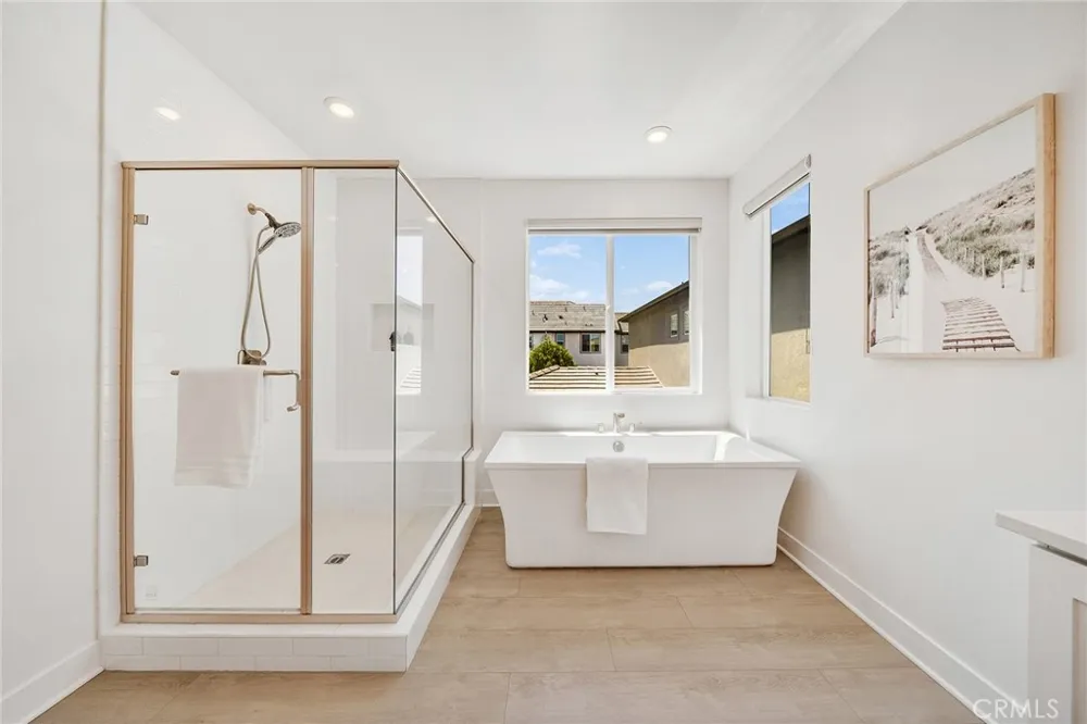 174 Sash Irvine, CA 92618