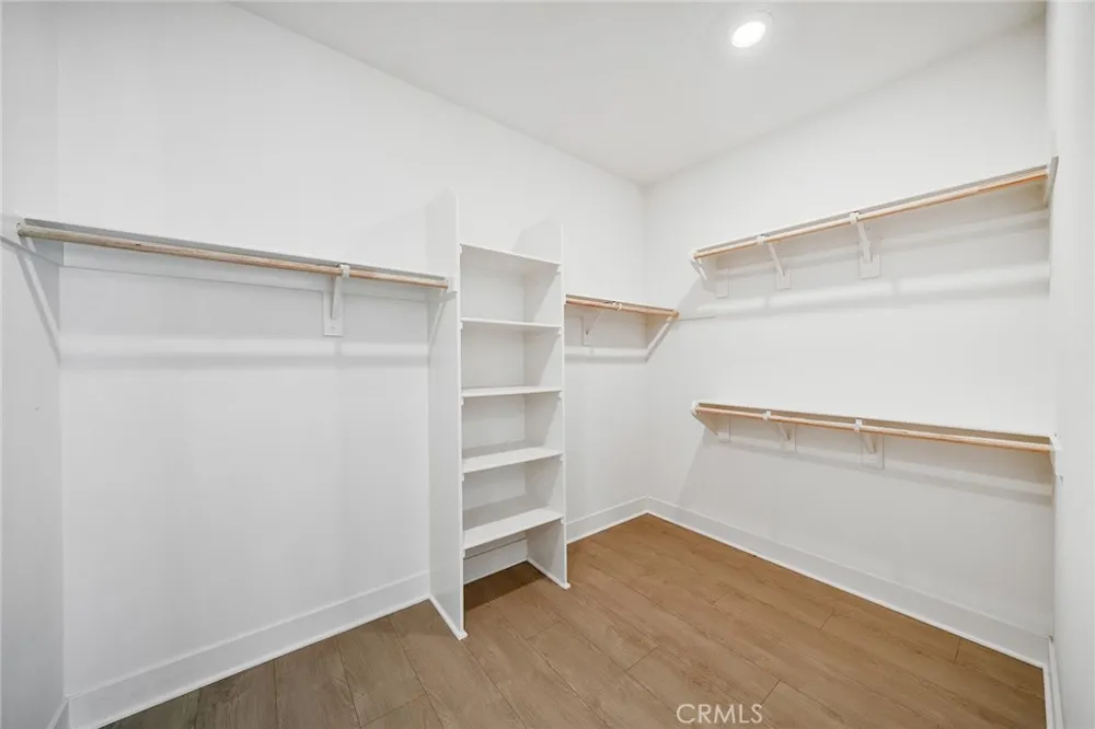 174 Sash Irvine, CA 92618