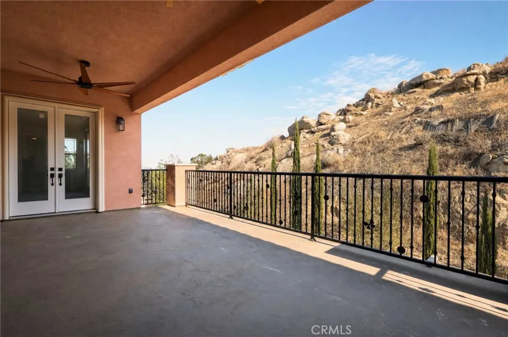 17190 Small Canyon Lane Riverside, CA 92506