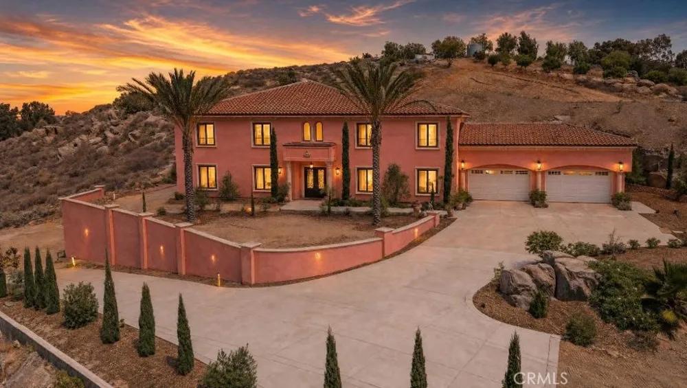 17190 Small Canyon Lane Riverside, CA 92506