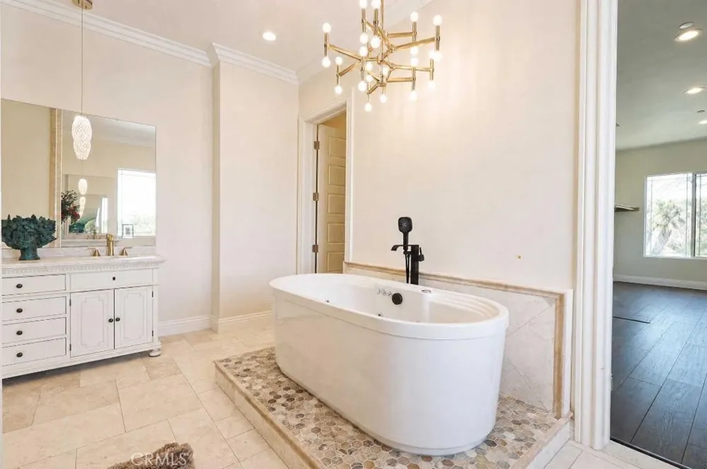 17190 Small Canyon Lane Riverside, CA 92506