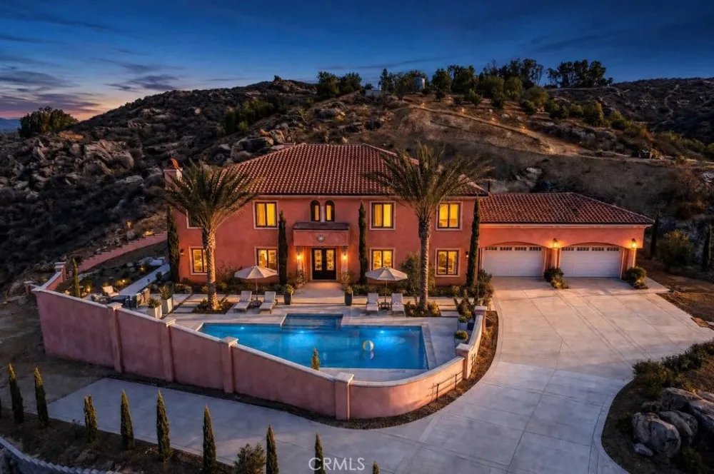 17190 Small Canyon Lane Riverside, CA 92506