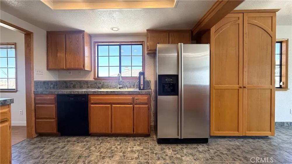 13043 4th Victorville, CA 92395