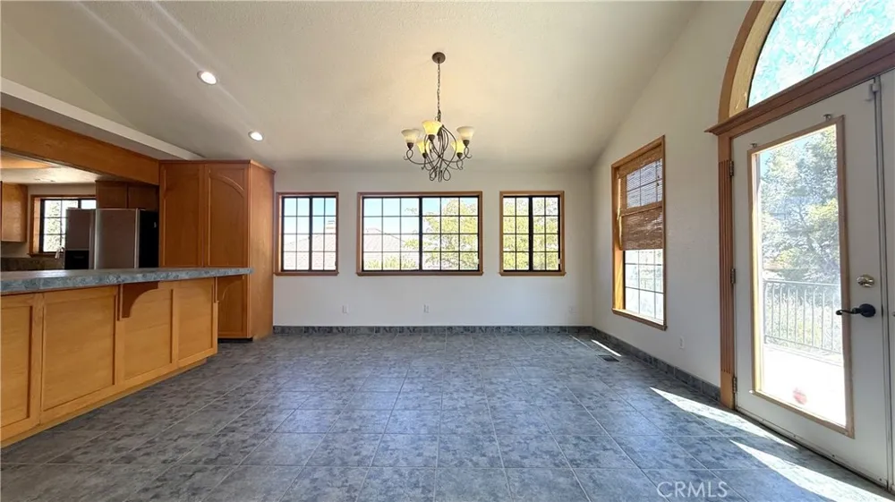 13043 4th Victorville, CA 92395