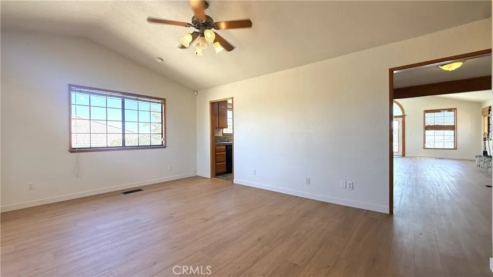13043 4th Victorville, CA 92395