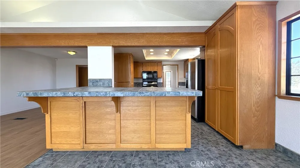 13043 4th Victorville, CA 92395