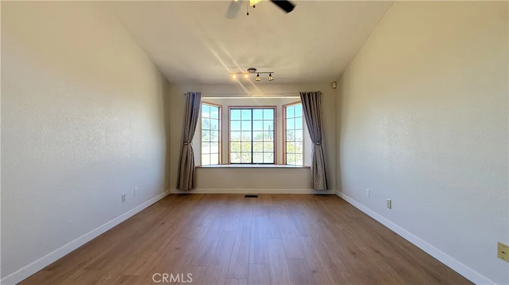 13043 4th Victorville, CA 92395