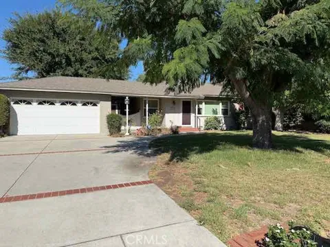 2231 Greenfield