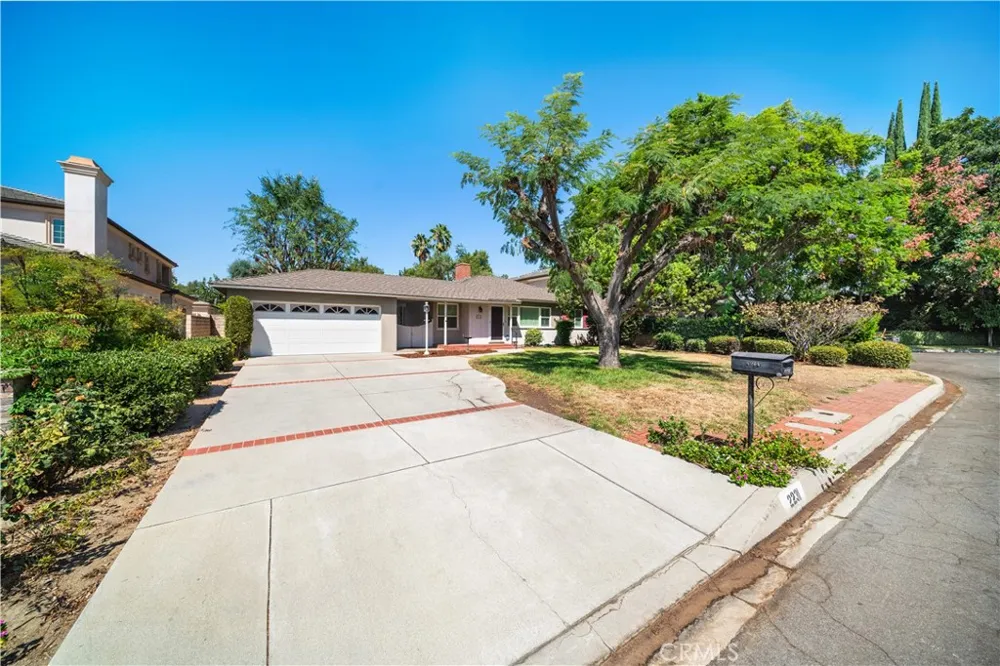 2231 Greenfield Arcadia, CA 91006