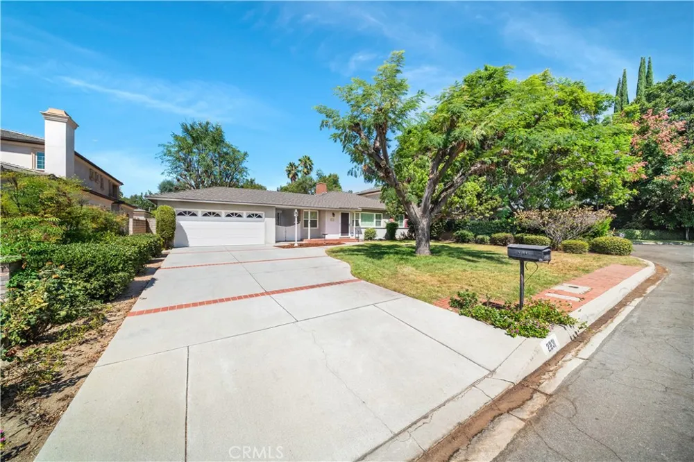 2231 Greenfield Arcadia, CA 91006
