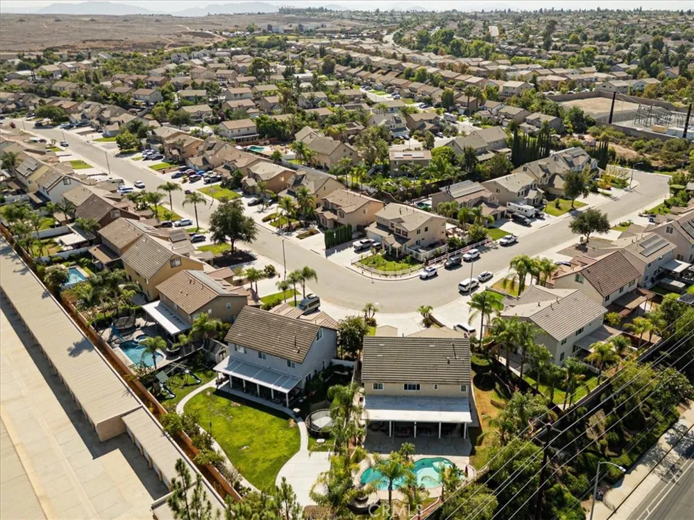 19302 De Marco Riverside, CA 92508