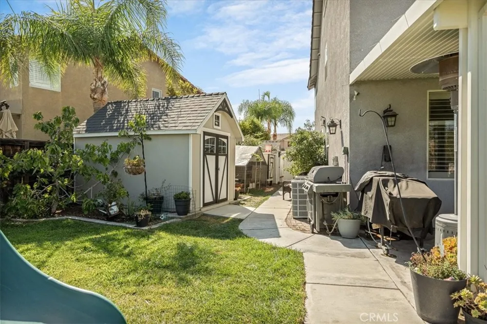 19302 De Marco Riverside, CA 92508