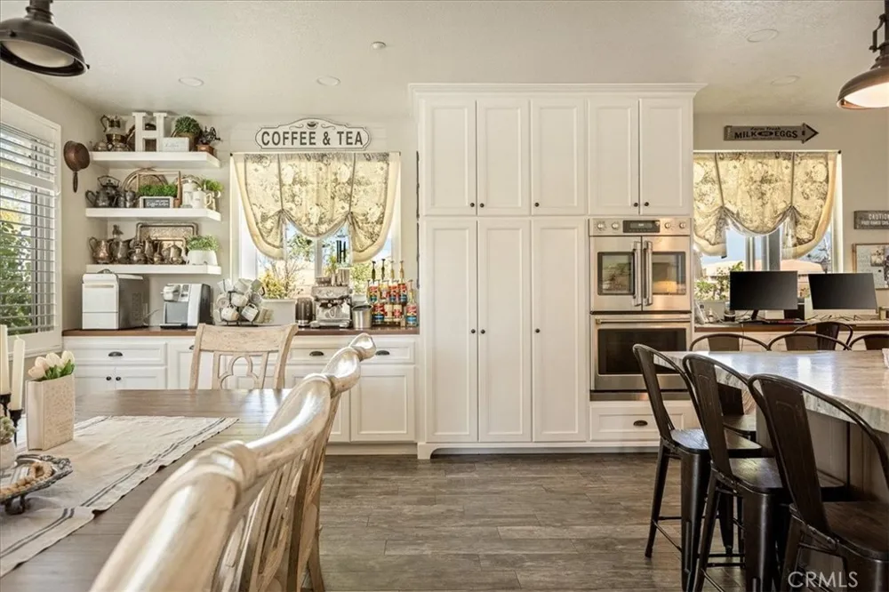 19302 De Marco Riverside, CA 92508