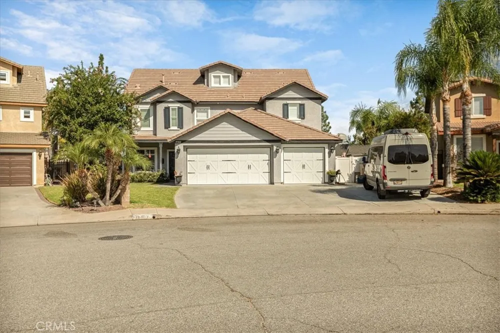 19302 De Marco Riverside, CA 92508