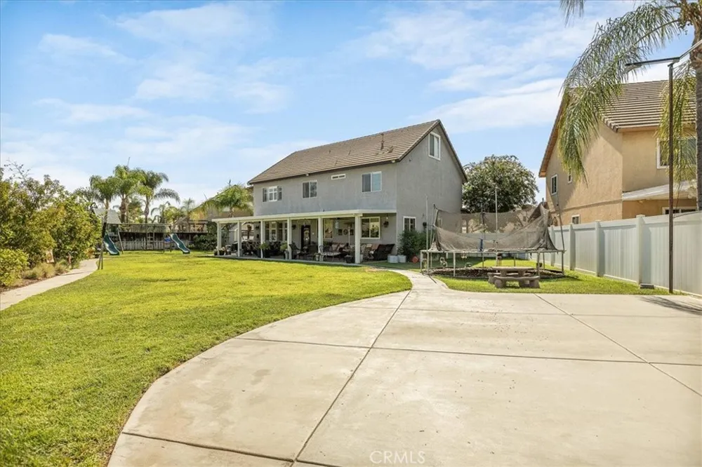19302 De Marco Riverside, CA 92508