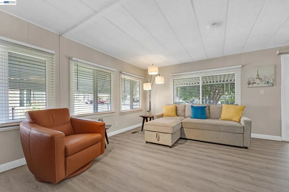 2061 Dalis Drive Concord, CA 94520