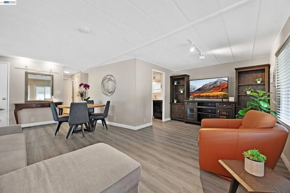 2061 Dalis Drive Concord, CA 94520
