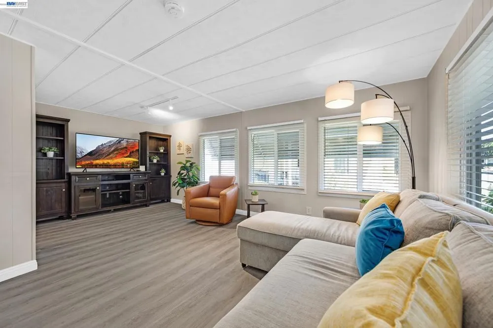 2061 Dalis Drive Concord, CA 94520