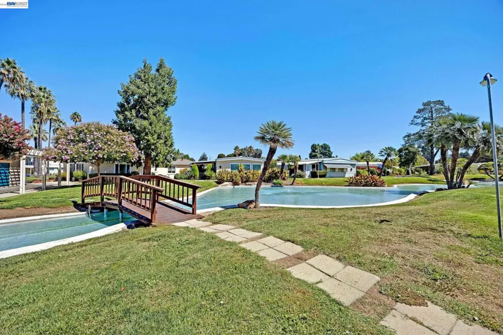 2061 Dalis Drive Concord, CA 94520