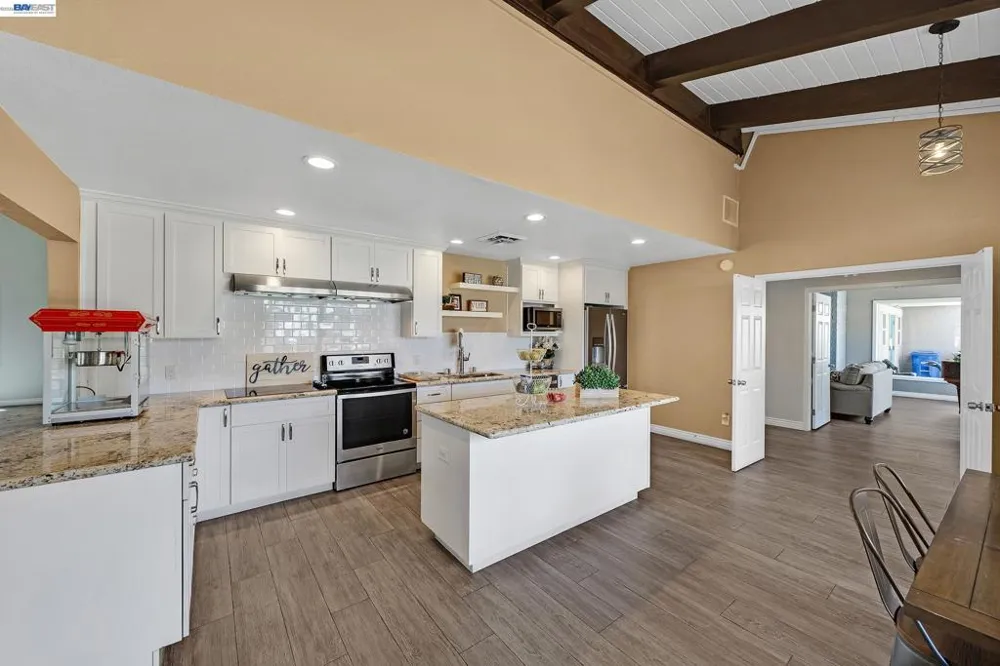 2061 Dalis Drive Concord, CA 94520