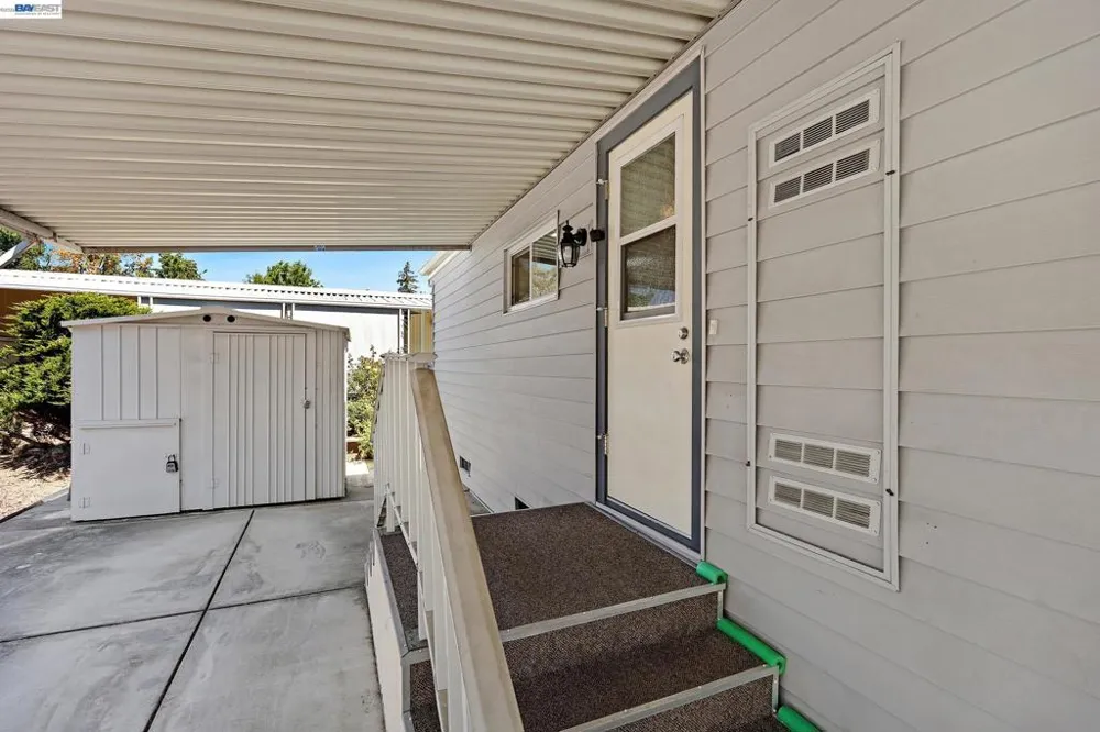 2061 Dalis Drive Concord, CA 94520