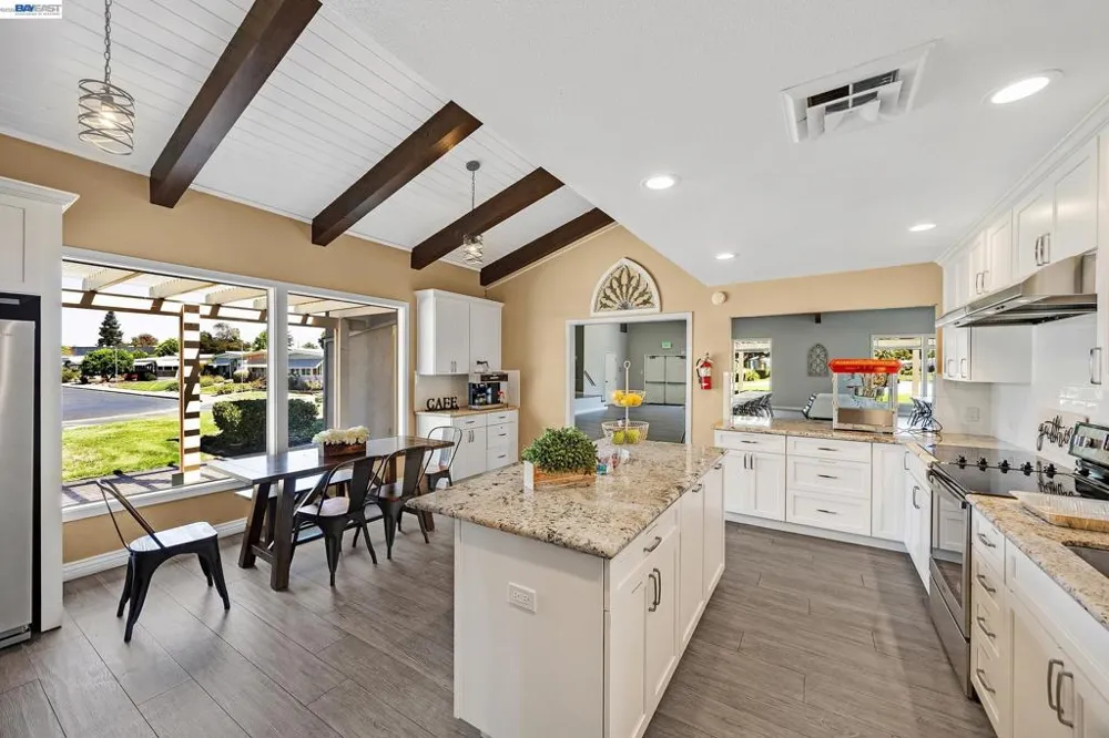 2061 Dalis Drive Concord, CA 94520