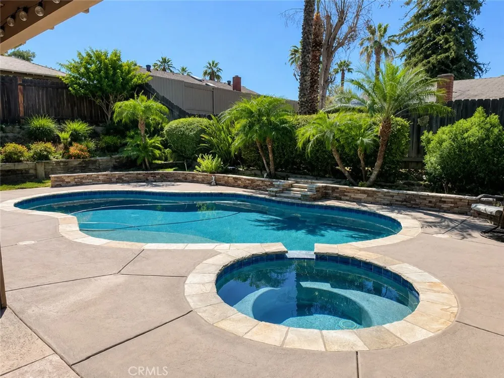 1528 Lori Court Redlands, CA 92374