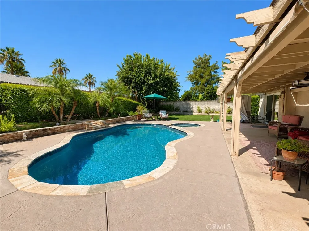 1528 Lori Court Redlands, CA 92374