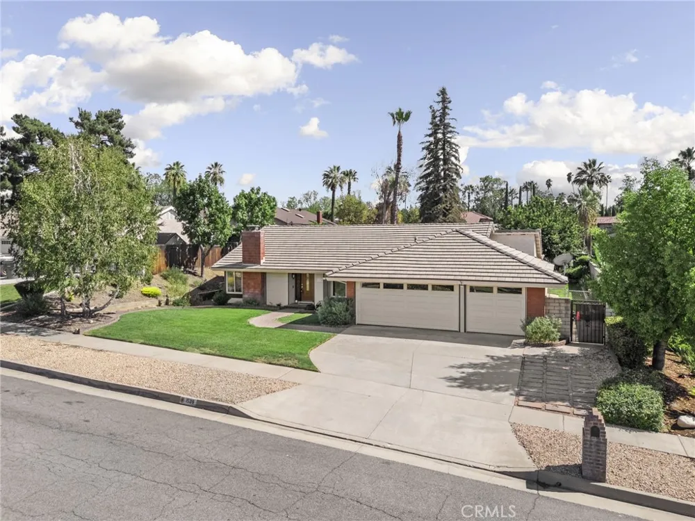 1528 Lori Court Redlands, CA 92374
