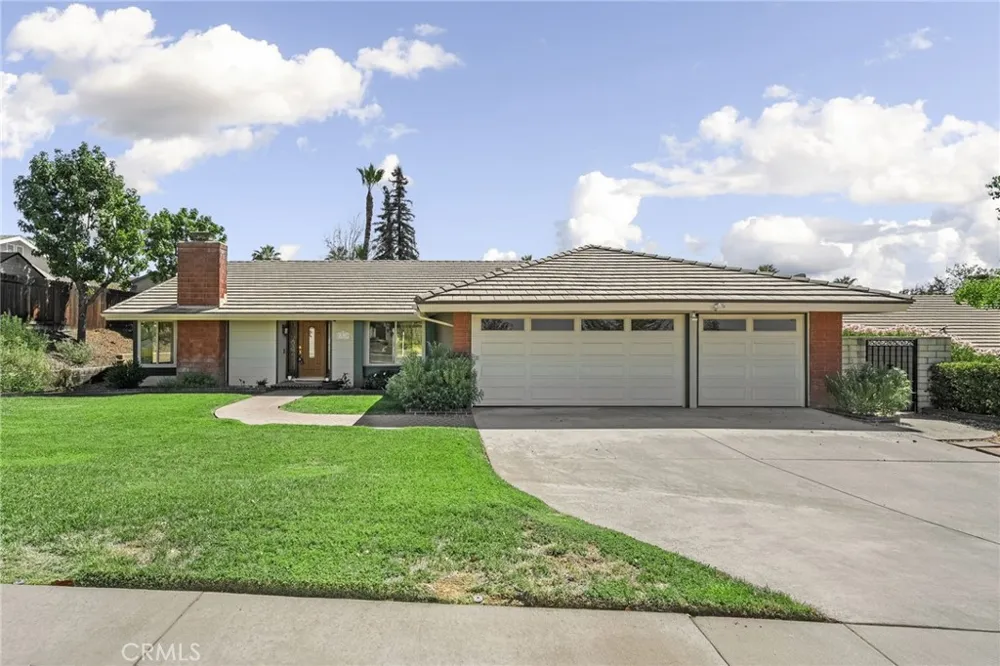 1528 Lori Court Redlands, CA 92374