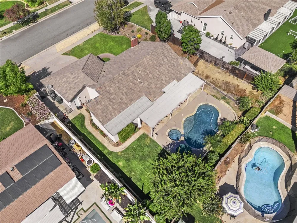 1528 Lori Court Redlands, CA 92374