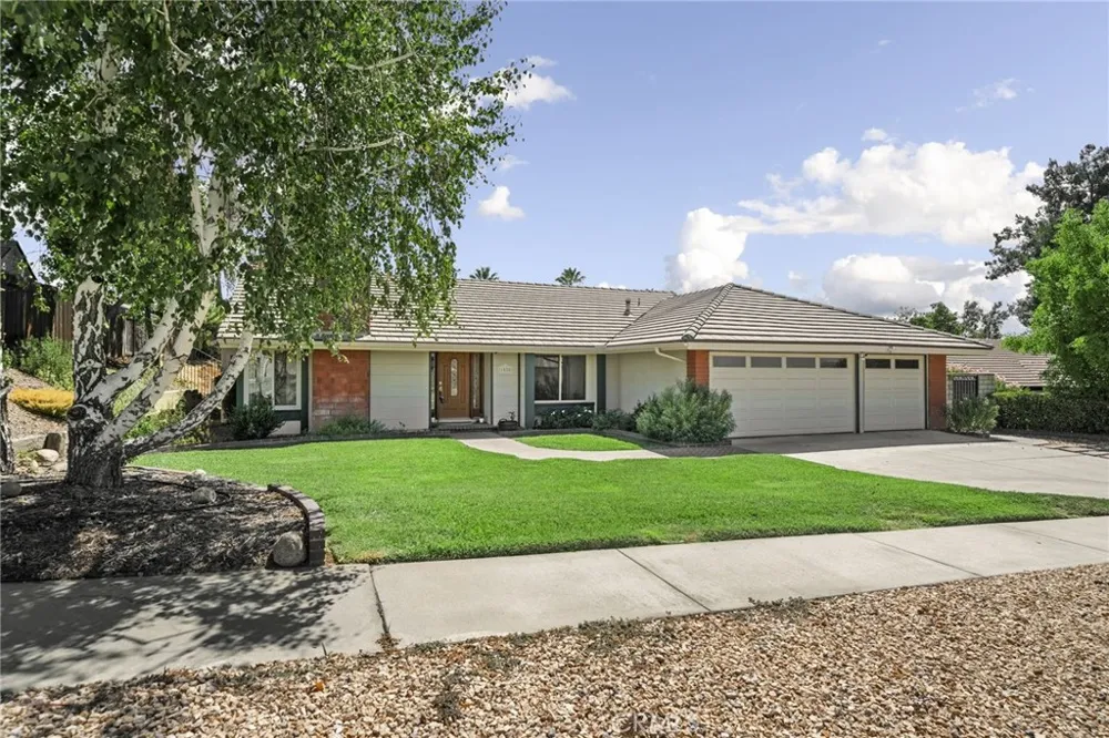 1528 Lori Court Redlands, CA 92374