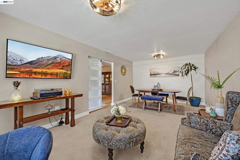 34515 Bentley Ct Fremont, CA 94555