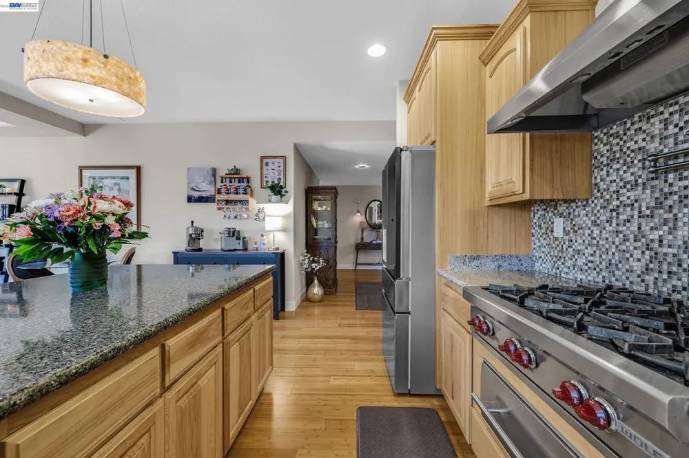 34515 Bentley Ct Fremont, CA 94555