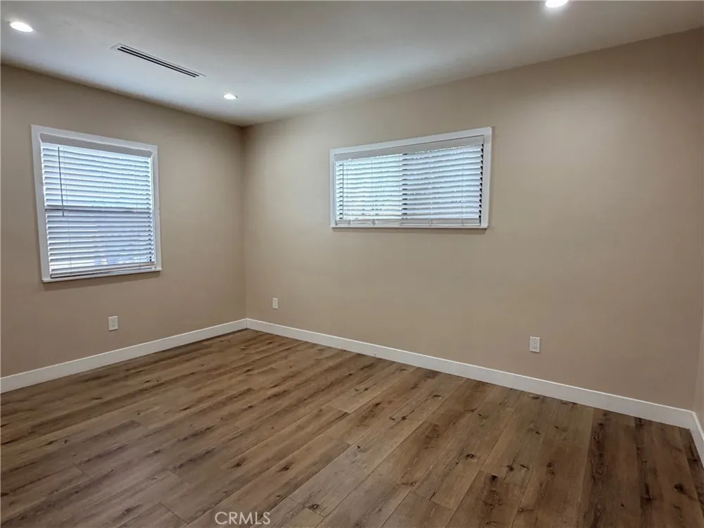 10971 Roscoe Sun Valley, CA 91352