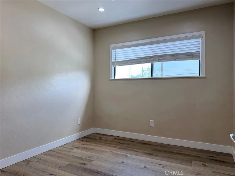 10971 Roscoe Sun Valley, CA 91352
