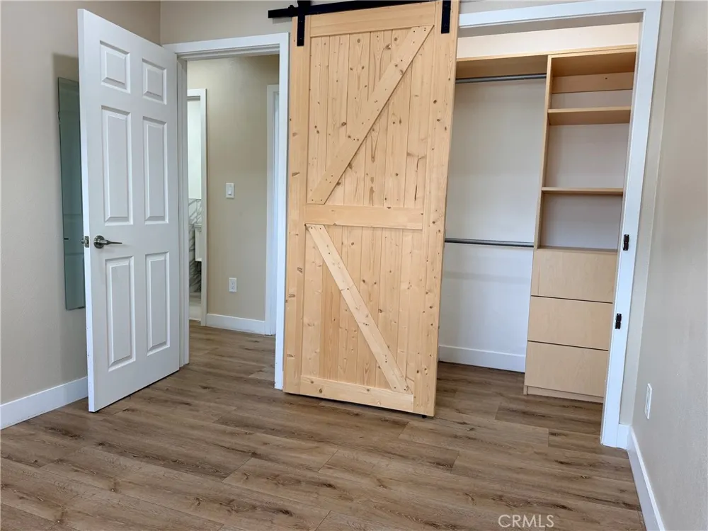 10971 Roscoe Sun Valley, CA 91352