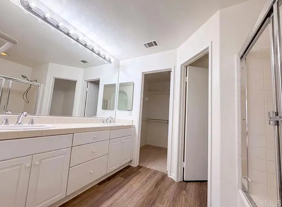 39180 Anchor Bay #1 Murrieta, CA 92563