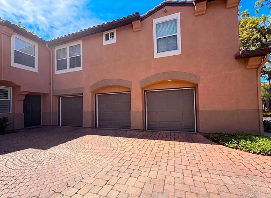 39180 Anchor Bay #1 Murrieta, CA 92563