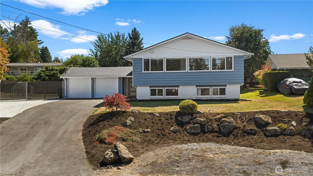 4019 Robin Road W University Place, WA 98466