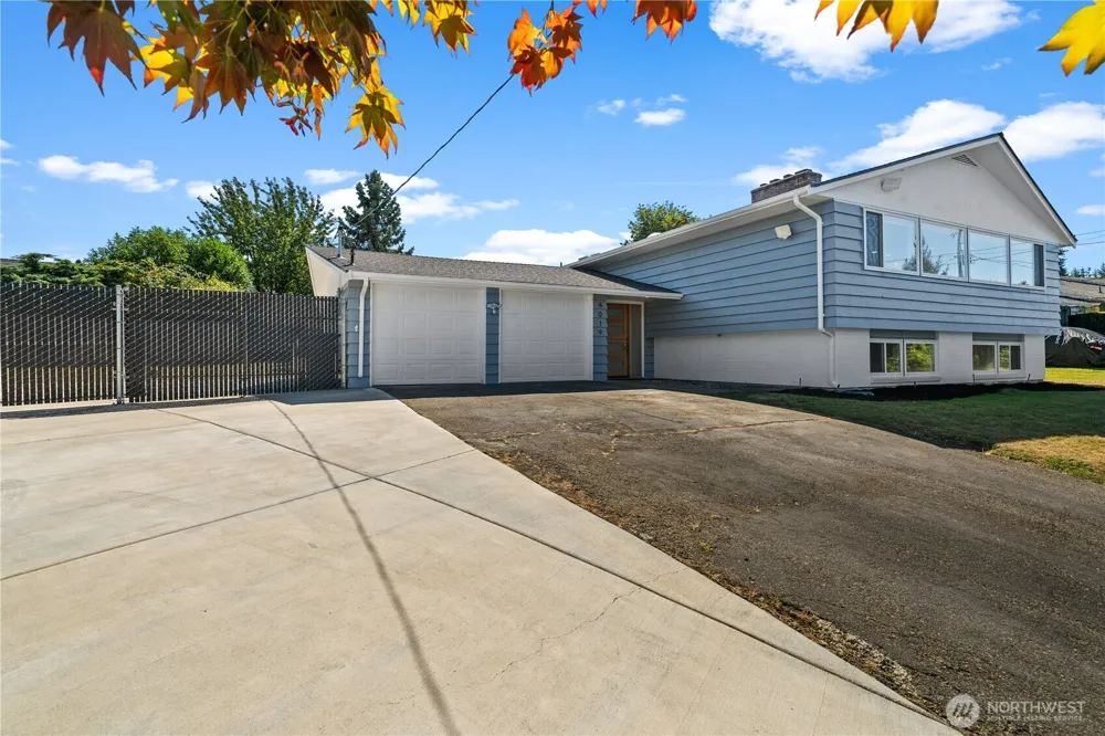 4019 Robin Road W University Place, WA 98466
