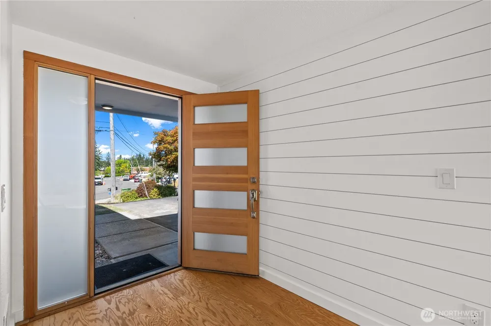4019 Robin Road W University Place, WA 98466