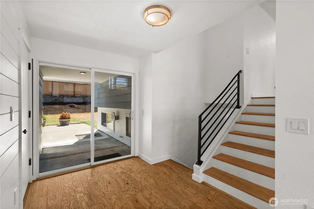 4019 Robin Road W University Place, WA 98466